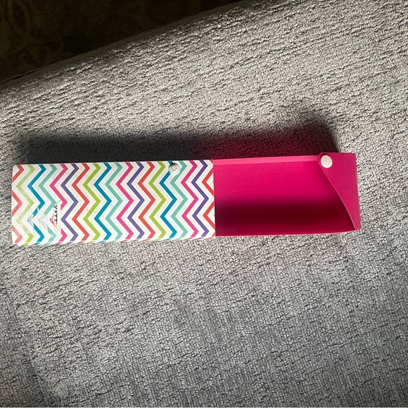 Bundle of 3 pencil cases - Picture 3 of 4